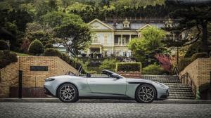 Aston Martin DB11 V8 Volante 2018 года